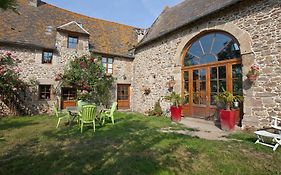 Chambres D'Hotes Du Manoir Du Haut Salmon