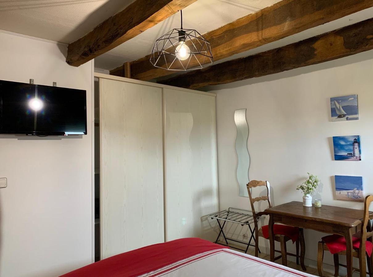 Chambres D'Hotes Du Manoir Du Haut Salmon Saint-Malo Esterno foto